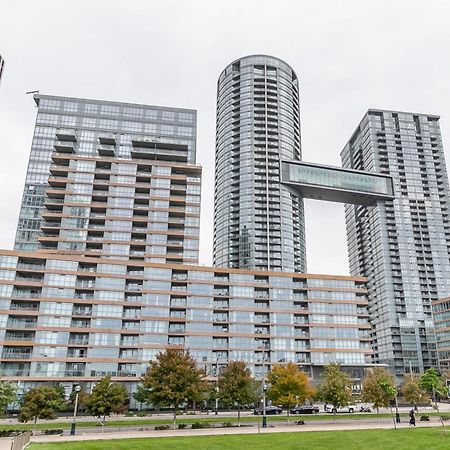 Globalstay Elegant Downtown Apartments Toronto Exterior photo